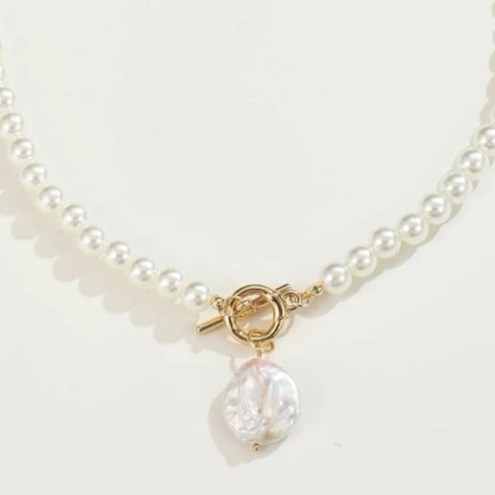 Woman’s jewelry’s